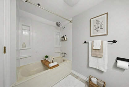 Guest Bathroom Photo of 303 1433 E 1st Avenue, Vancouver, BC