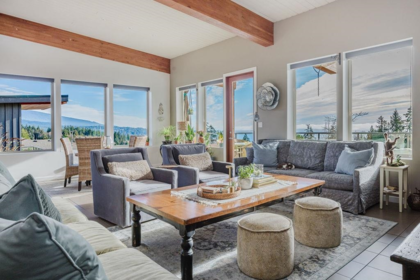 Kitchen Photo of 6260 Sunrise Boulevard, Sechelt, BC