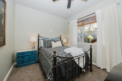 Laundry Room Photo of 6260 Sunrise Boulevard, Sechelt, BC