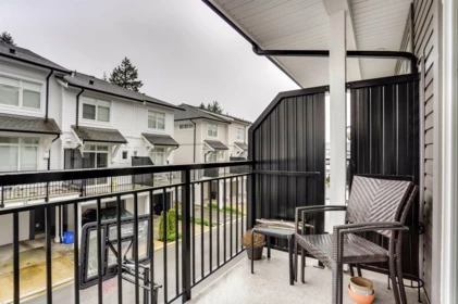 Hallway Photo of 118 2070 Oak Meadows Drive, Surrey, BC