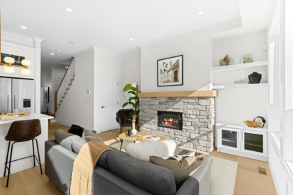 Family Room Photo of 101 16622 18a Avenue, Surrey, BC