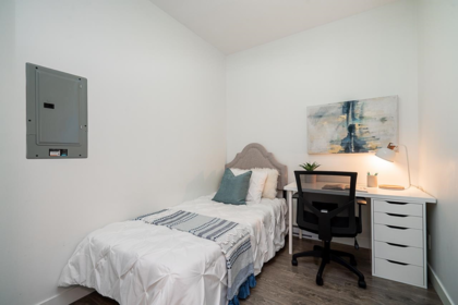 Basement Recreation Room Photo of 313 553 Foster Avenue, Coquitlam, BC