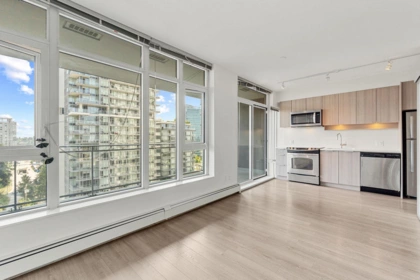 1010 13308 Central Avenue, Surrey, BC