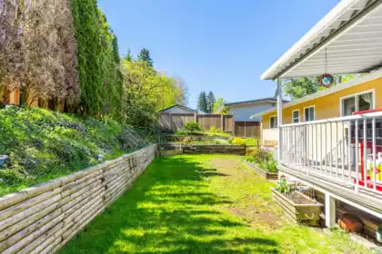 Hot Tub / Spa Photo of 34470 Laburnum Avenue, Abbotsford, BC