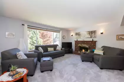 Kitchen Photo of 34470 Laburnum Avenue, Abbotsford, BC