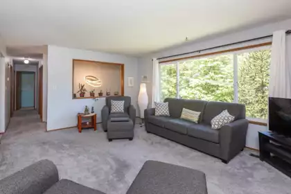 Primary Bedroom Photo of 34470 Laburnum Avenue, Abbotsford, BC