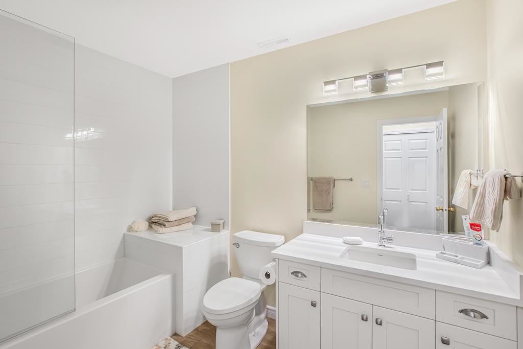 Mudroom Photo of 31161 Silverhill Avenue, Mission, BC