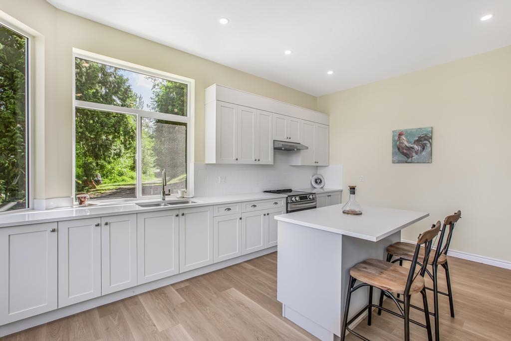 Outdoor Deck Photo of 31161 Silverhill Avenue, Mission, BC