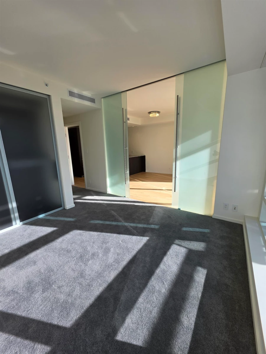 Breakfast Nook Photo of 2706 1011 W Cordova Street, Vancouver, BC