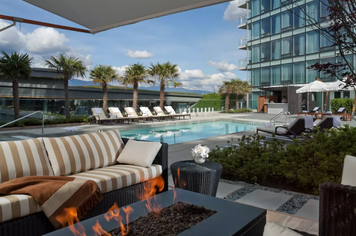 Entry Foyer Photo of 2706 1011 W Cordova Street, Vancouver, BC
