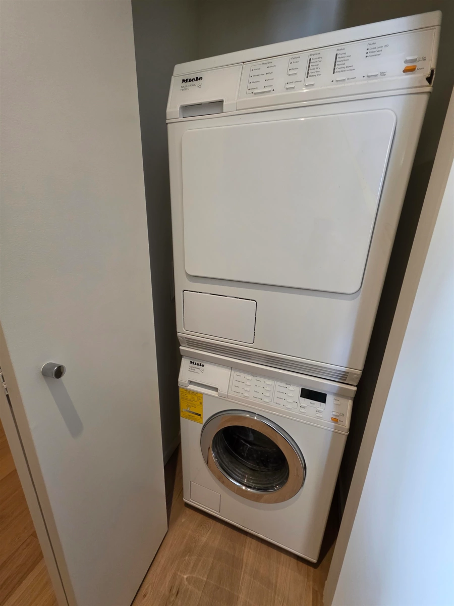 Powder Room Photo of 2706 1011 W Cordova Street, Vancouver, BC