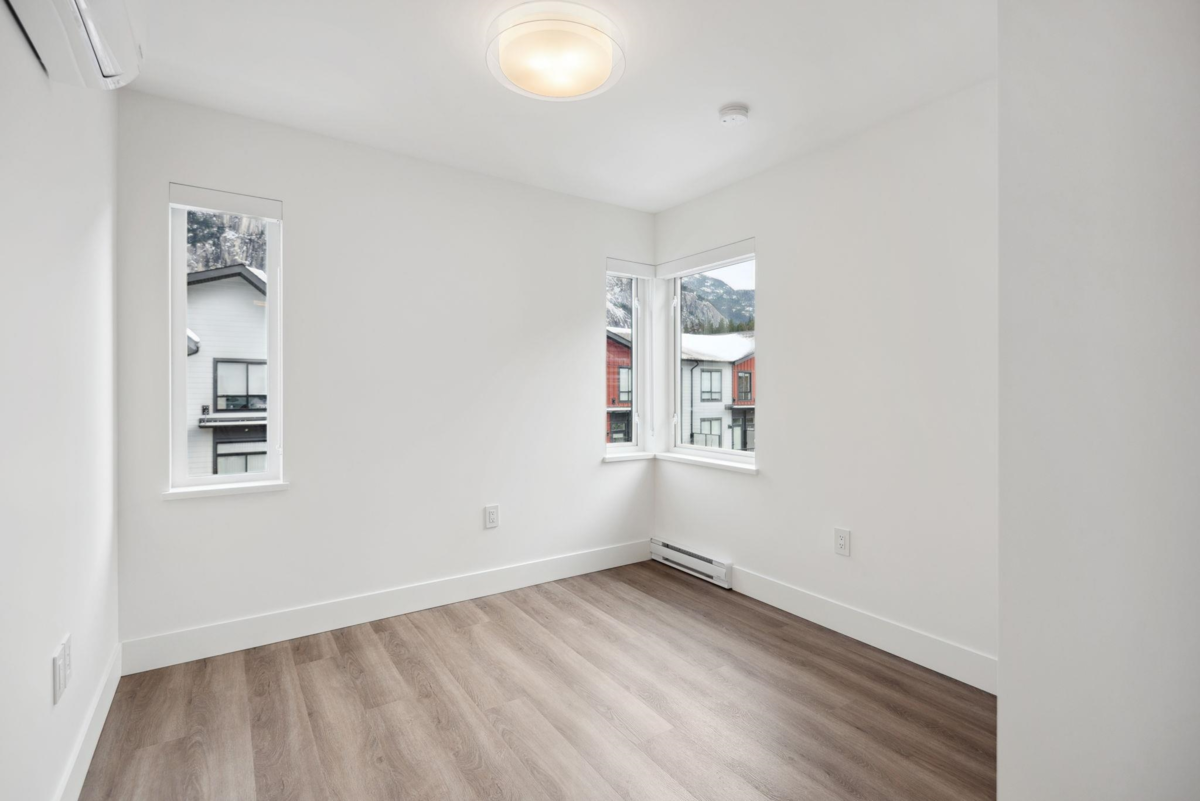 Garden / Landscaping Photo of 38073 Helm Way, Squamish, BC