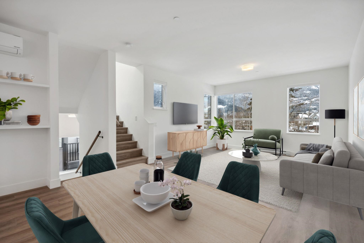 Kitchen Island Photo of 38073 Helm Way, Squamish, BC