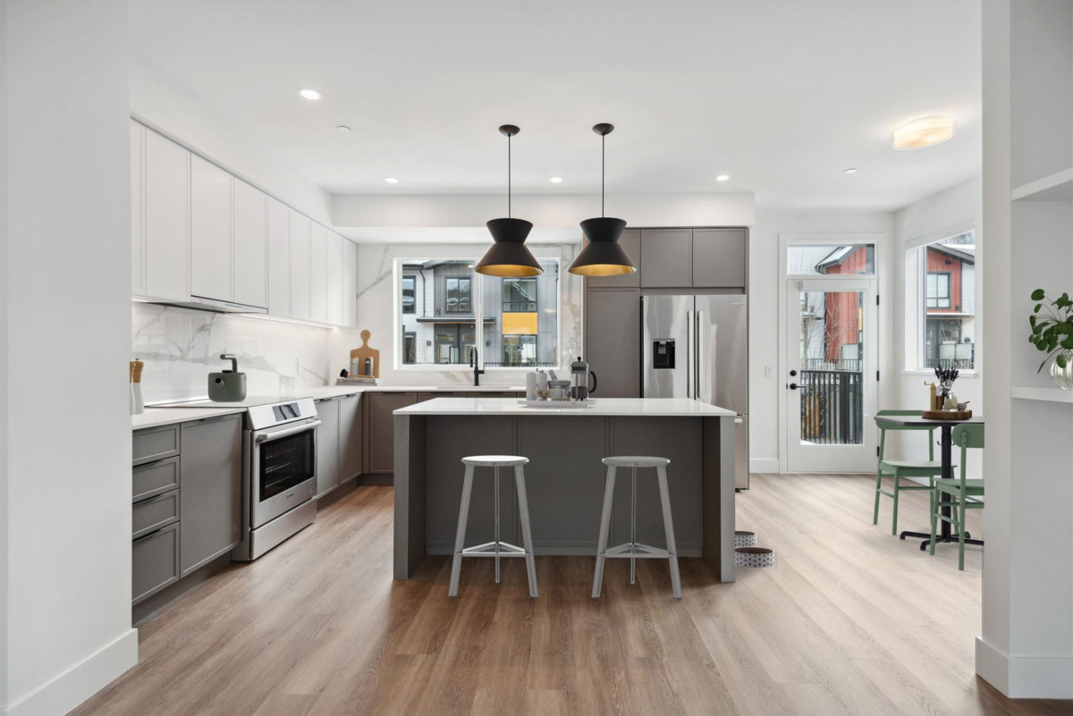 Kitchen Photo of 38073 Helm Way, Squamish, BC