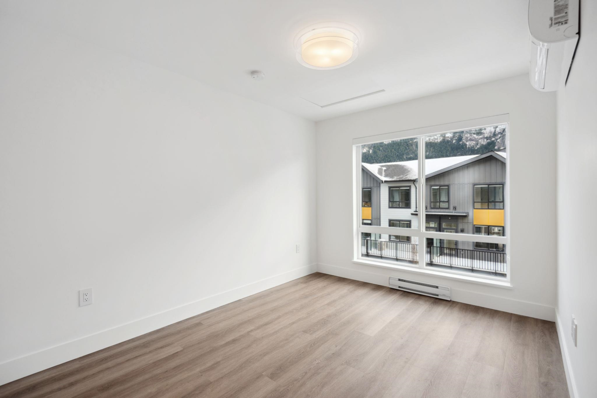 Outdoor Deck Photo of 38073 Helm Way, Squamish, BC