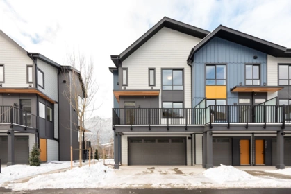 38073 Helm Way, Squamish, BC, Squamish — Townhouse for sale