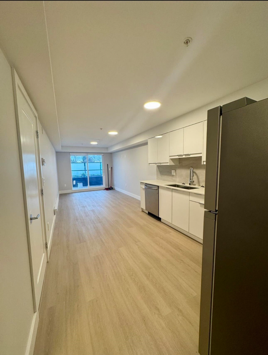 Dining Area Photo of 204 3050 Kingsway, Vancouver, BC