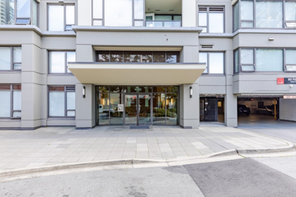 1602 4182 Dawson Street, Burnaby, BC, Burnaby — Apartment/Condo for sale