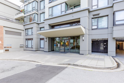 1602 4182 Dawson Street, Burnaby, BC, Burnaby — Apartment/Condo for sale