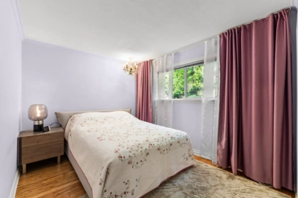 Office / Den Photo of 317 Gloucester Court, Coquitlam, BC