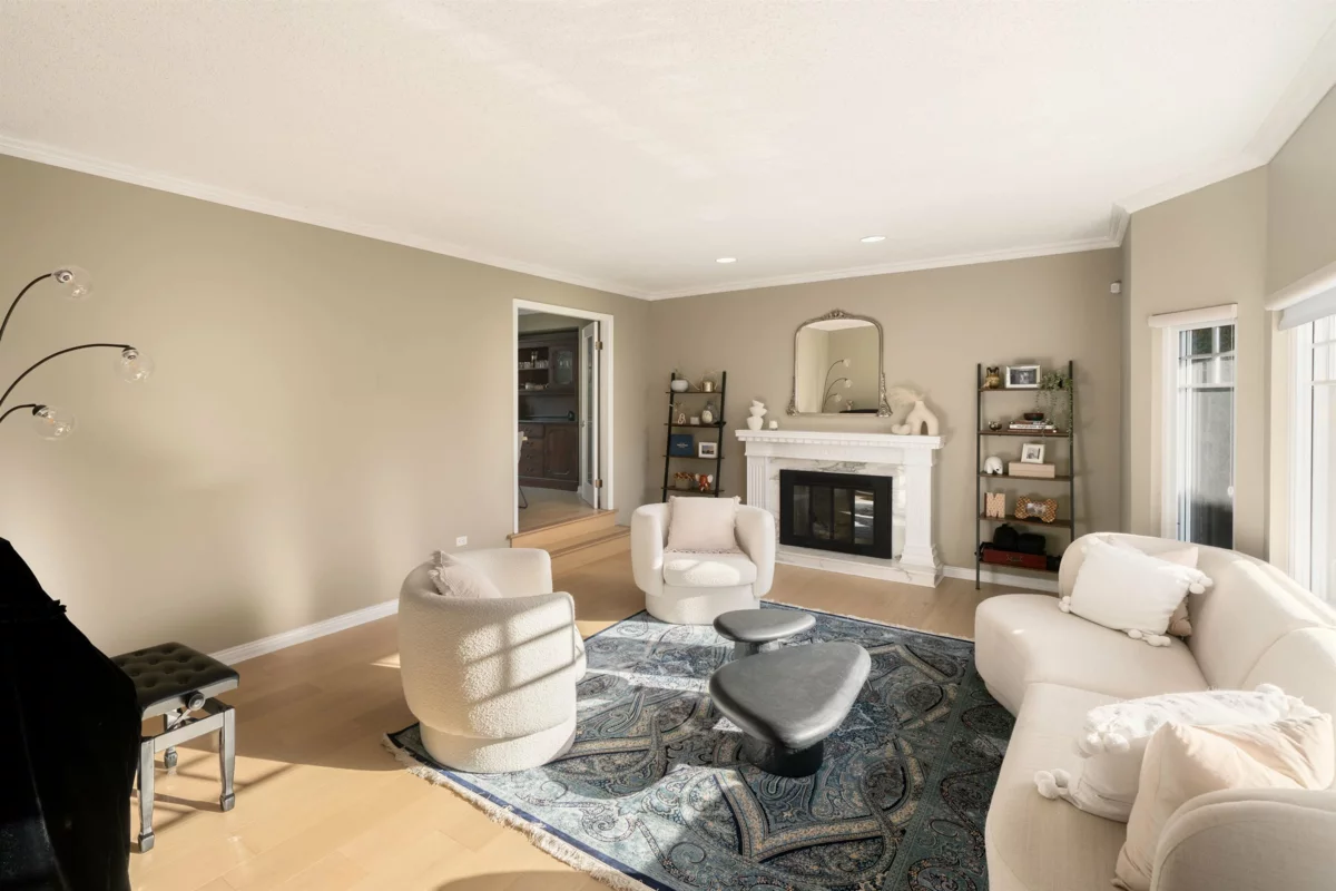 Dining Area Photo of 6811 Juniper Drive, Richmond, BC