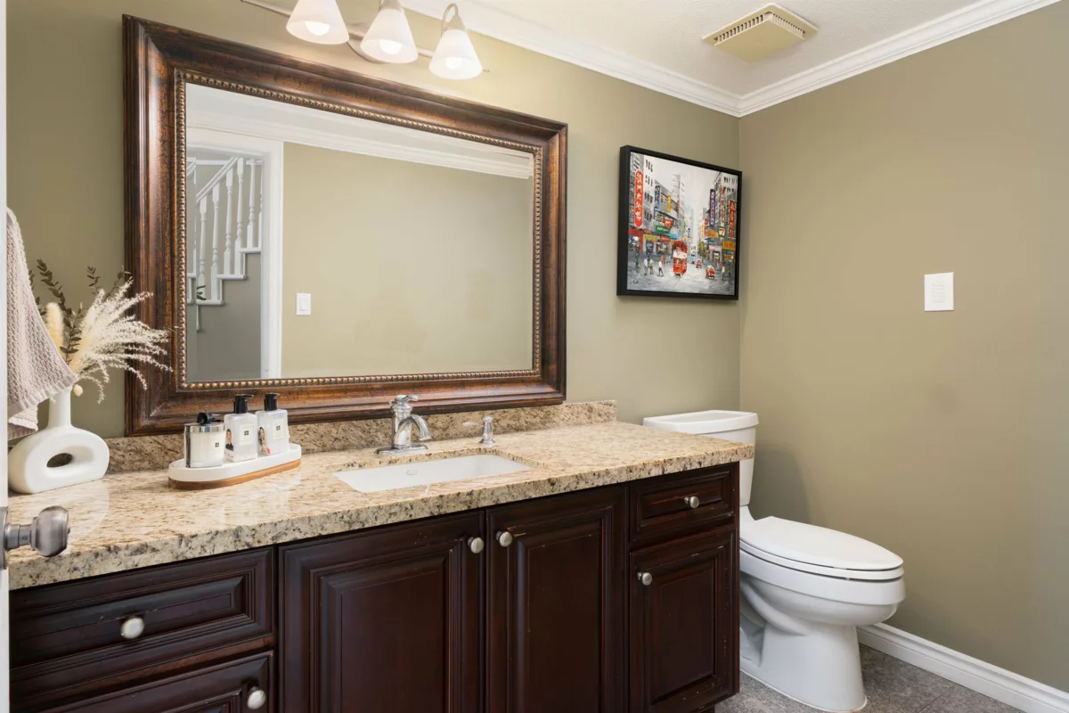 Laundry Room Photo of 6811 Juniper Drive, Richmond, BC