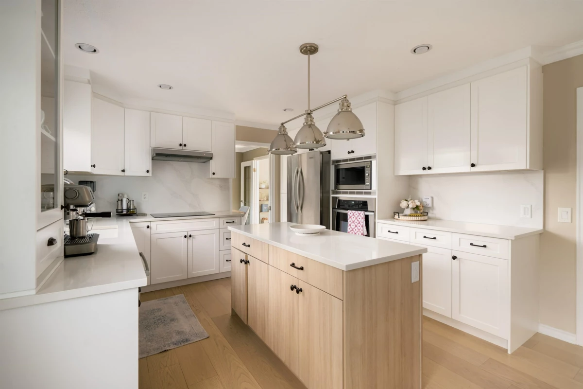 Primary Bathroom Photo of 6811 Juniper Drive, Richmond, BC