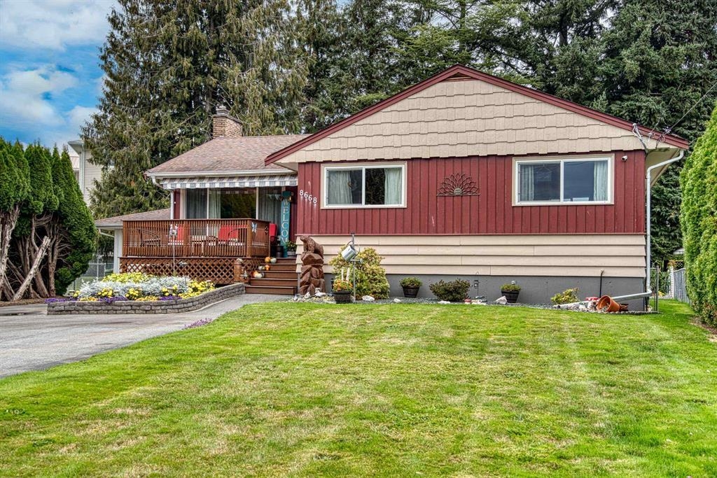 Backyard Photo of 8668 Coventry Place, Chilliwack, BC