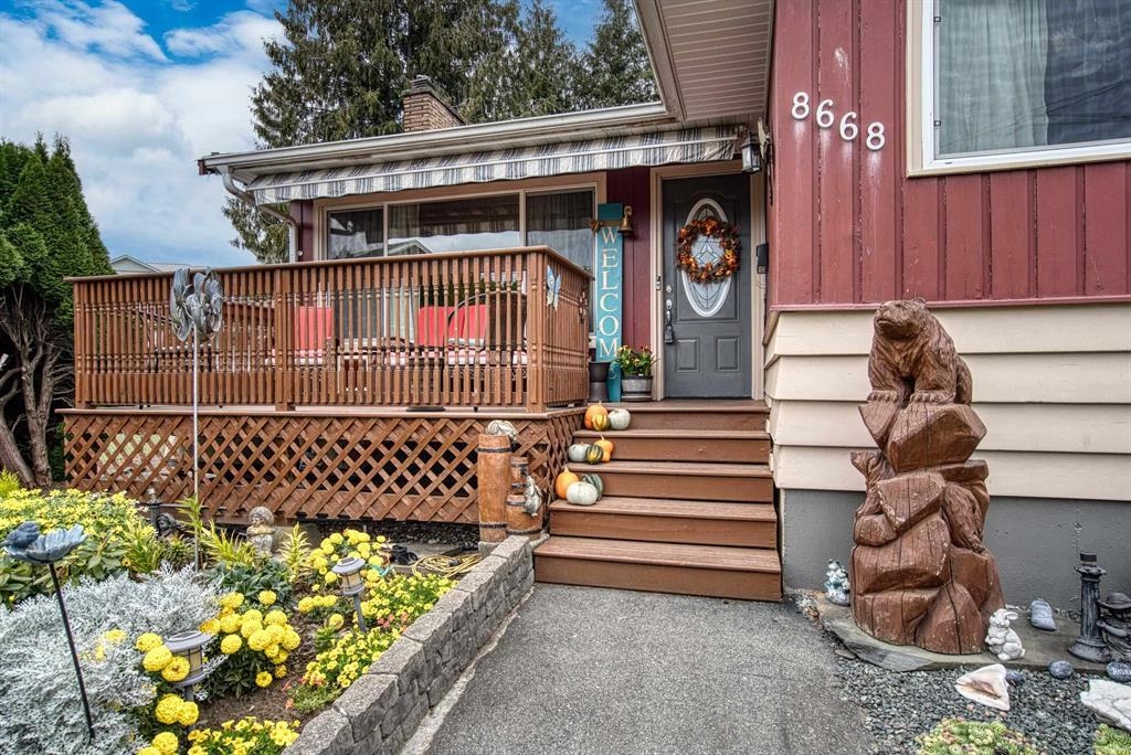 Dining Area Photo of 8668 Coventry Place, Chilliwack, BC