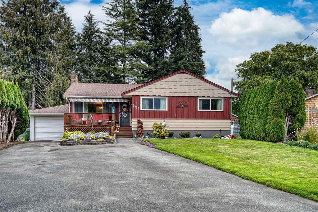 Family Room Photo of 8668 Coventry Place, Chilliwack, BC
