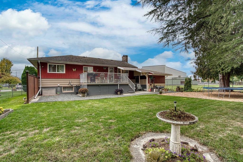 Garden / Landscaping Photo of 8668 Coventry Place, Chilliwack, BC