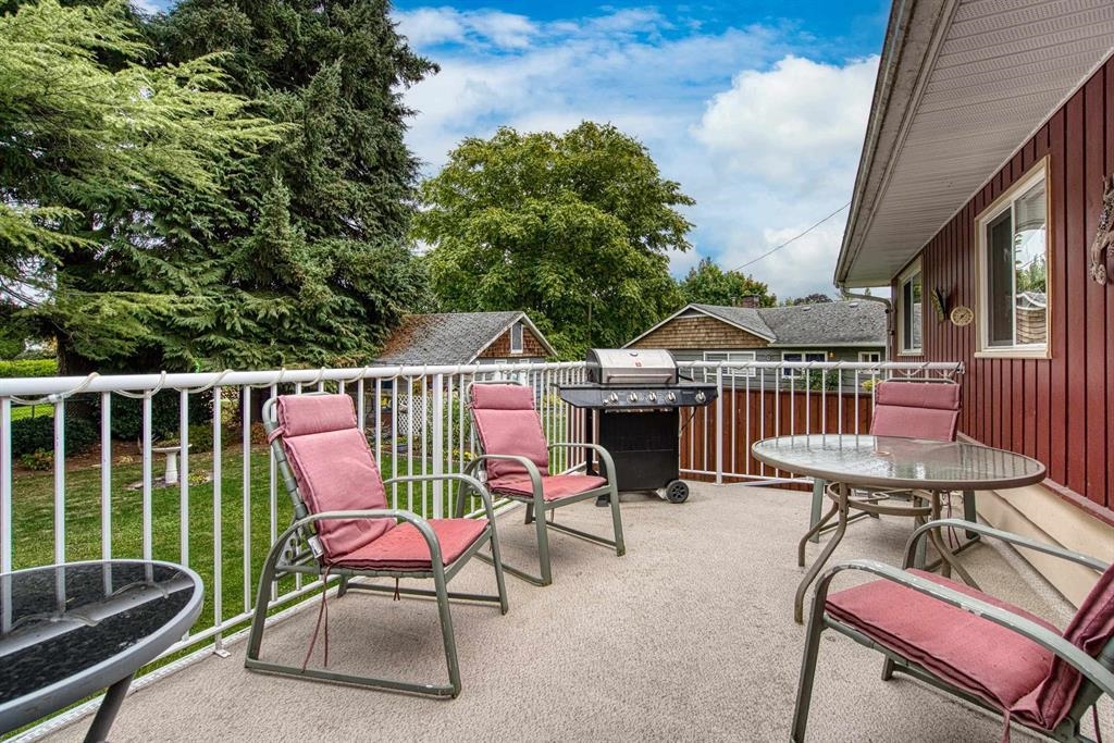 Outdoor Deck Photo of 8668 Coventry Place, Chilliwack, BC