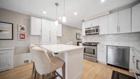 15146 Beachview Avenue, White Rock, BC, White Rock — Townhouse for sale