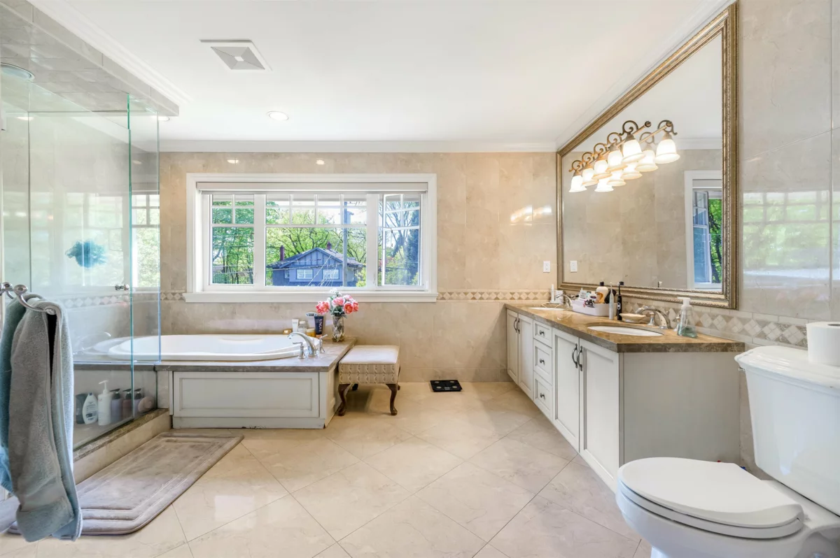 Powder Room Photo of 6261 Adera Street, Vancouver, BC