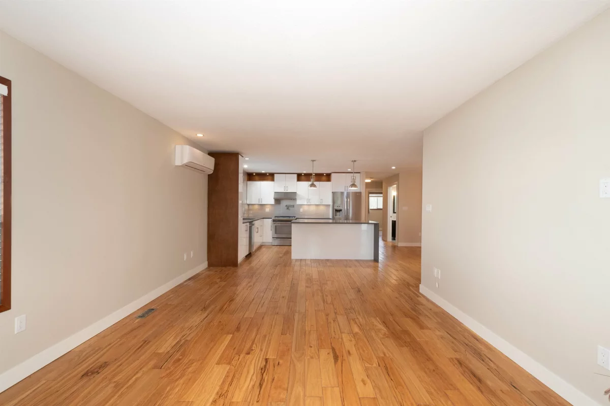 Kitchen Island Photo of 23364 117b Avenue, Maple Ridge, BC