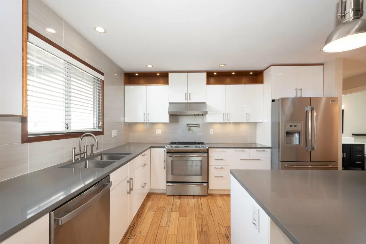 Primary Bathroom Photo of 23364 117b Avenue, Maple Ridge, BC