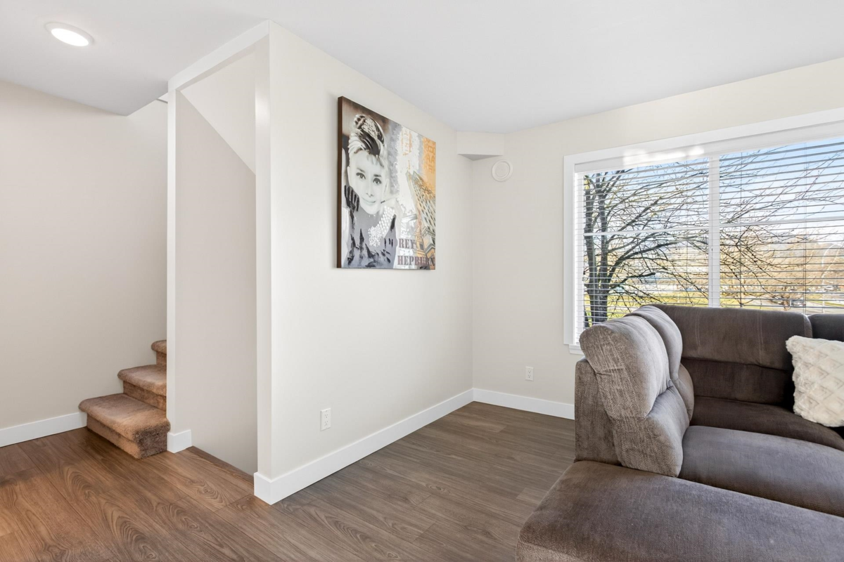 Breakfast Nook Photo of 20 2488 Pitt River Road, Port Coquitlam, BC