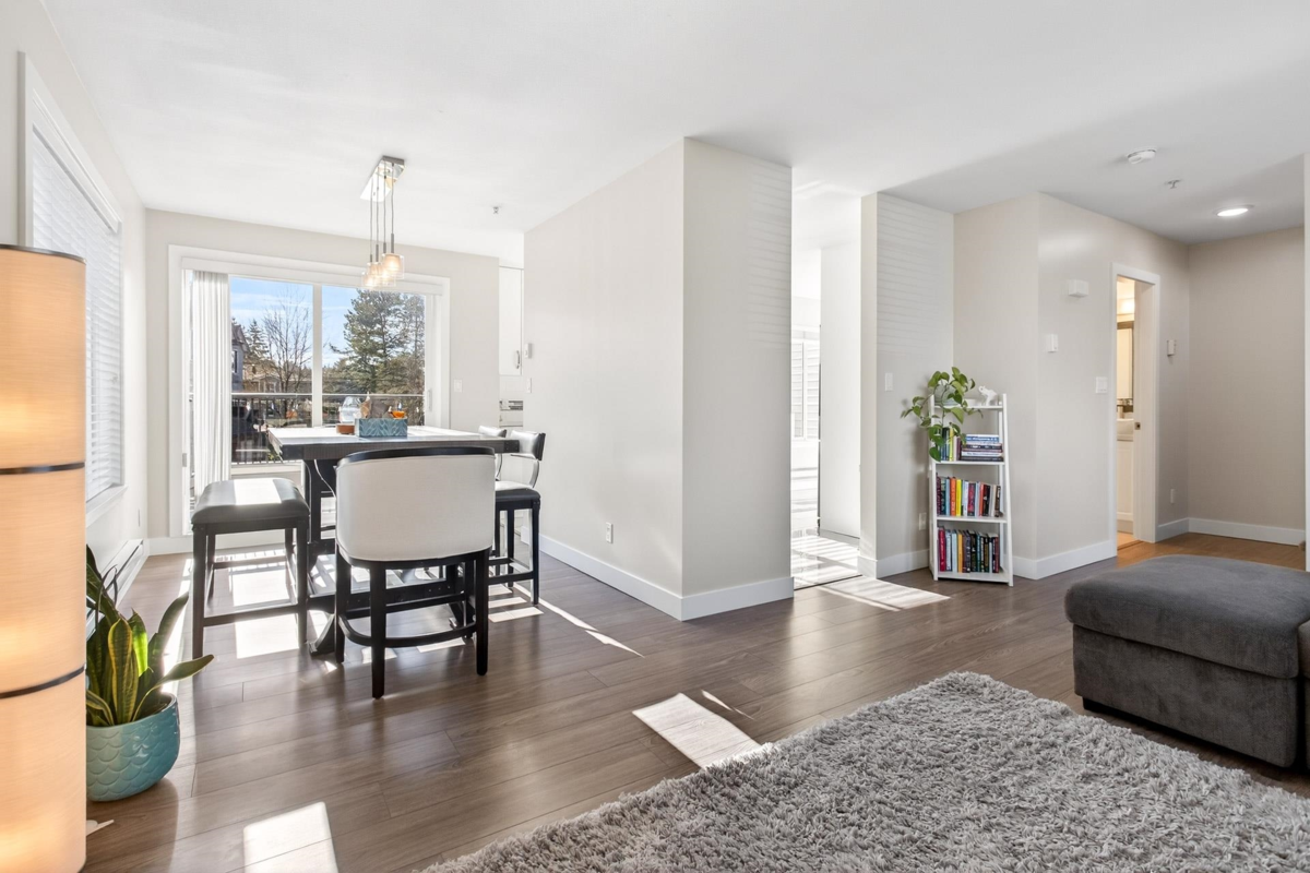 Primary Bathroom Photo of 20 2488 Pitt River Road, Port Coquitlam, BC