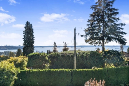 Neighborhood Park Photo Near 2237 Palmerston Avenue, West Vancouver, BC