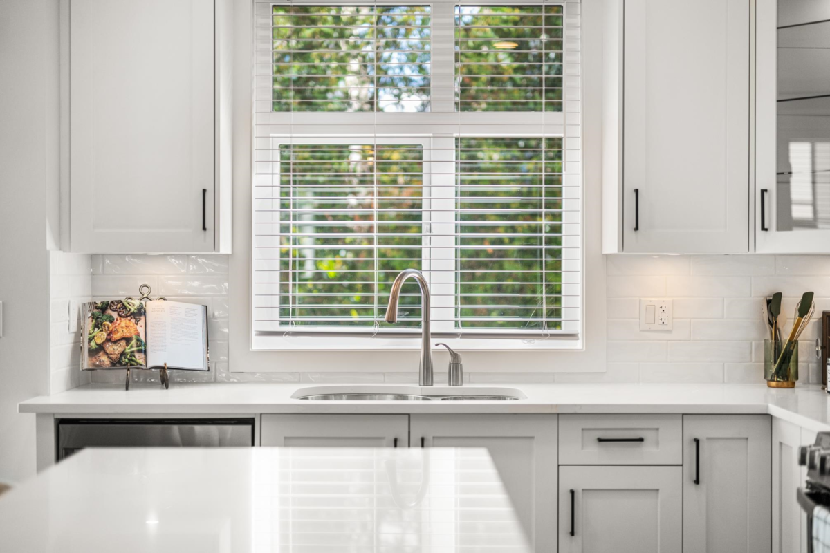 Guest Bathroom Photo of 3 20926 83 Avenue Avenue, Langley, BC