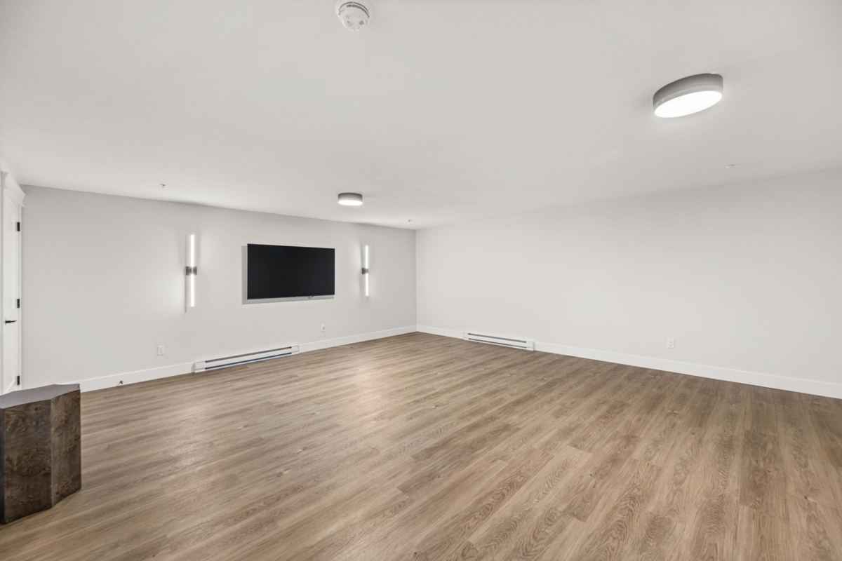 Hot Tub / Spa Photo of 3 20926 83 Avenue Avenue, Langley, BC