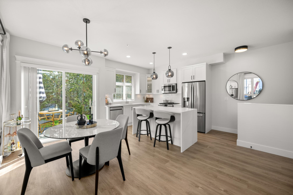 Kitchen Island Photo of 3 20926 83 Avenue Avenue, Langley, BC