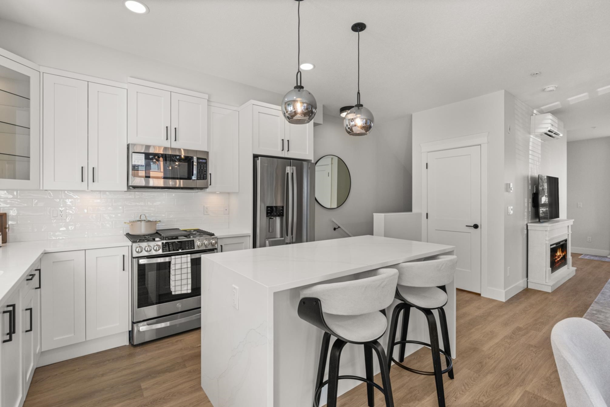 Walk-In Closet Photo of 3 20926 83 Avenue Avenue, Langley, BC