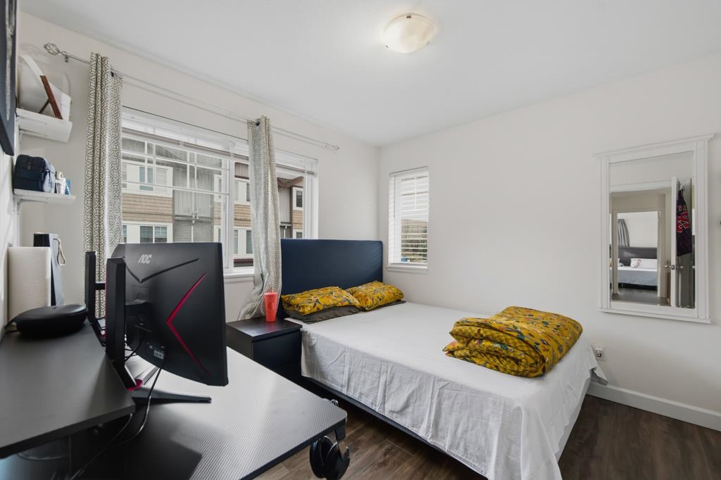 Swimming Pool Photo of 18 8255 120a Street, Surrey, BC