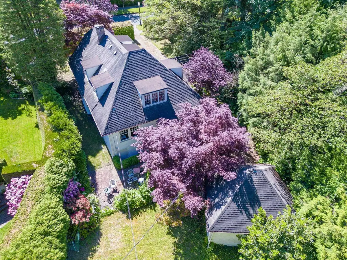 Family Room Photo of 5549 Churchill Street, Vancouver, BC