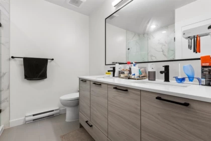 Guest Bathroom Photo of 109 8380 200a Street, Langley, BC