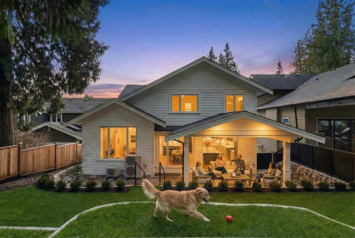 Garden / Landscaping Photo of 1232 Wellington Drive, North Vancouver, BC