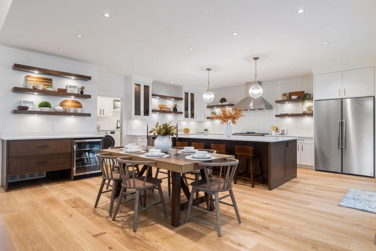 Kitchen Island Photo of 1232 Wellington Drive, North Vancouver, BC