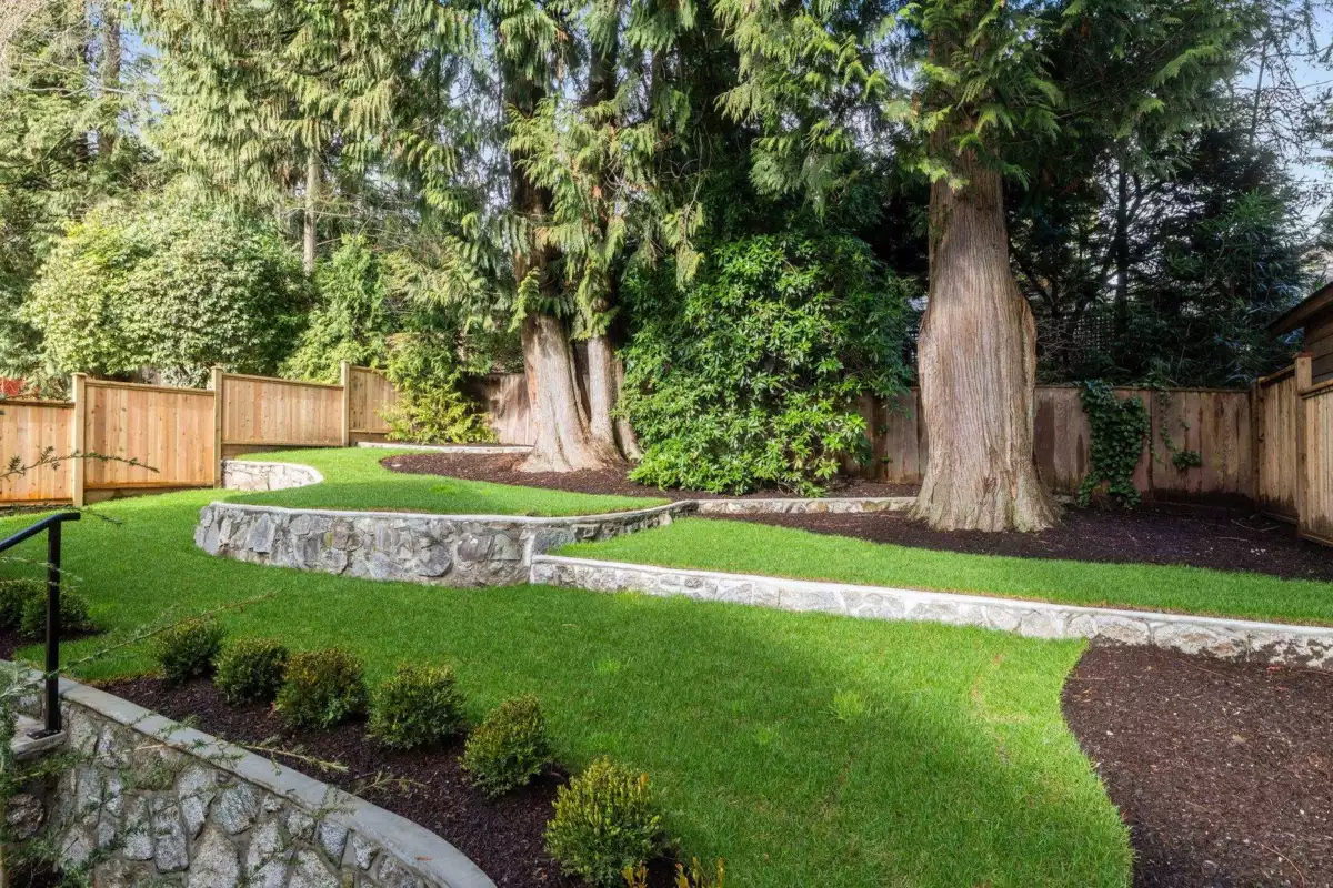 Swimming Pool Photo of 1232 Wellington Drive, North Vancouver, BC