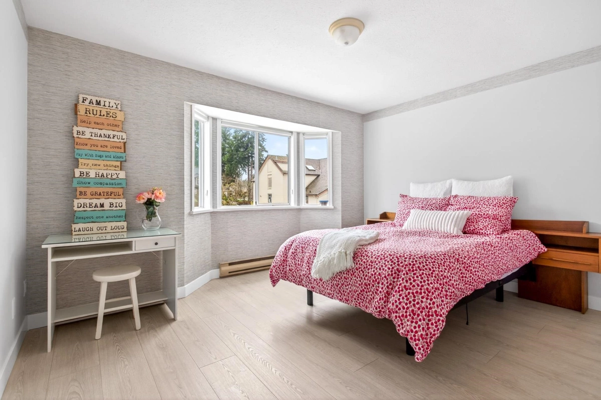 Basement Recreation Room Photo of 12724 28 Avenue, Surrey, BC